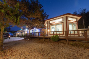Hongcheon Nolleowa Aegyeondongban Pension